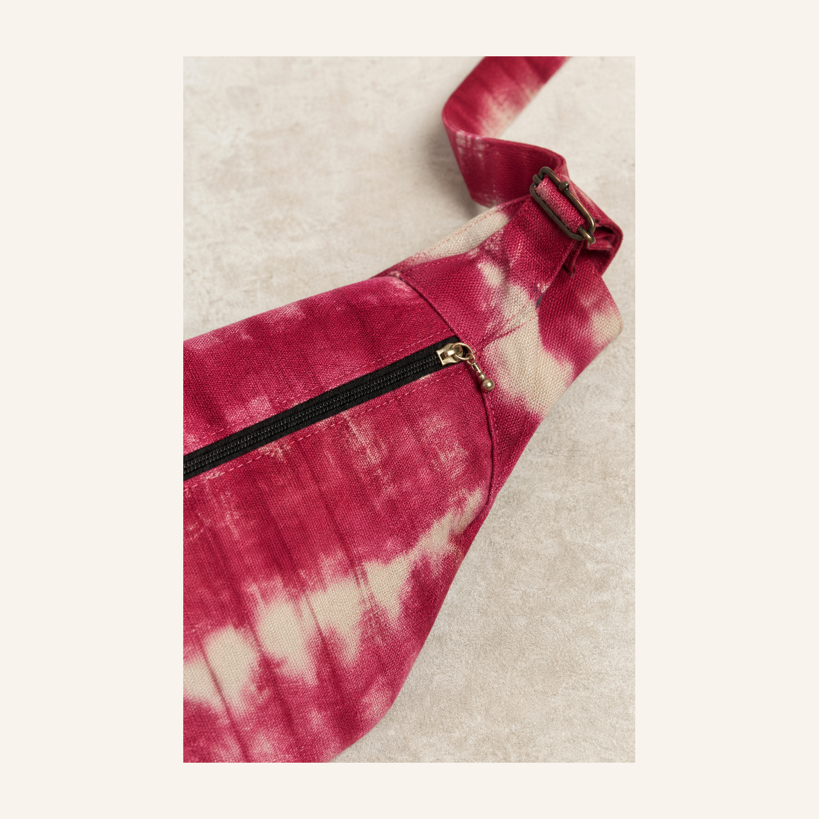 Luna – Rouge & ivoire – motif tie-dye quadrillé